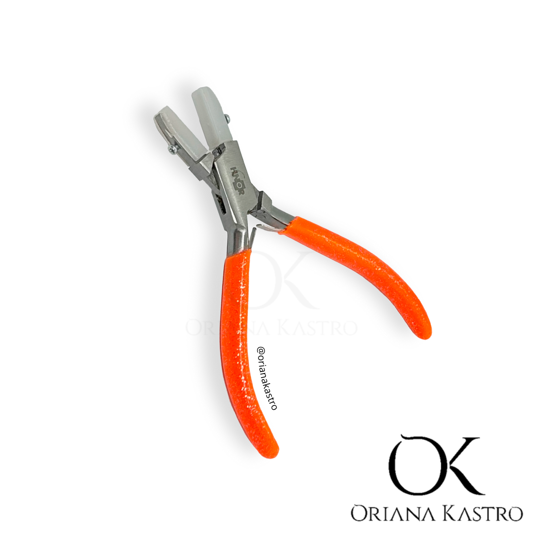 Pinza o Alicate de Silicón